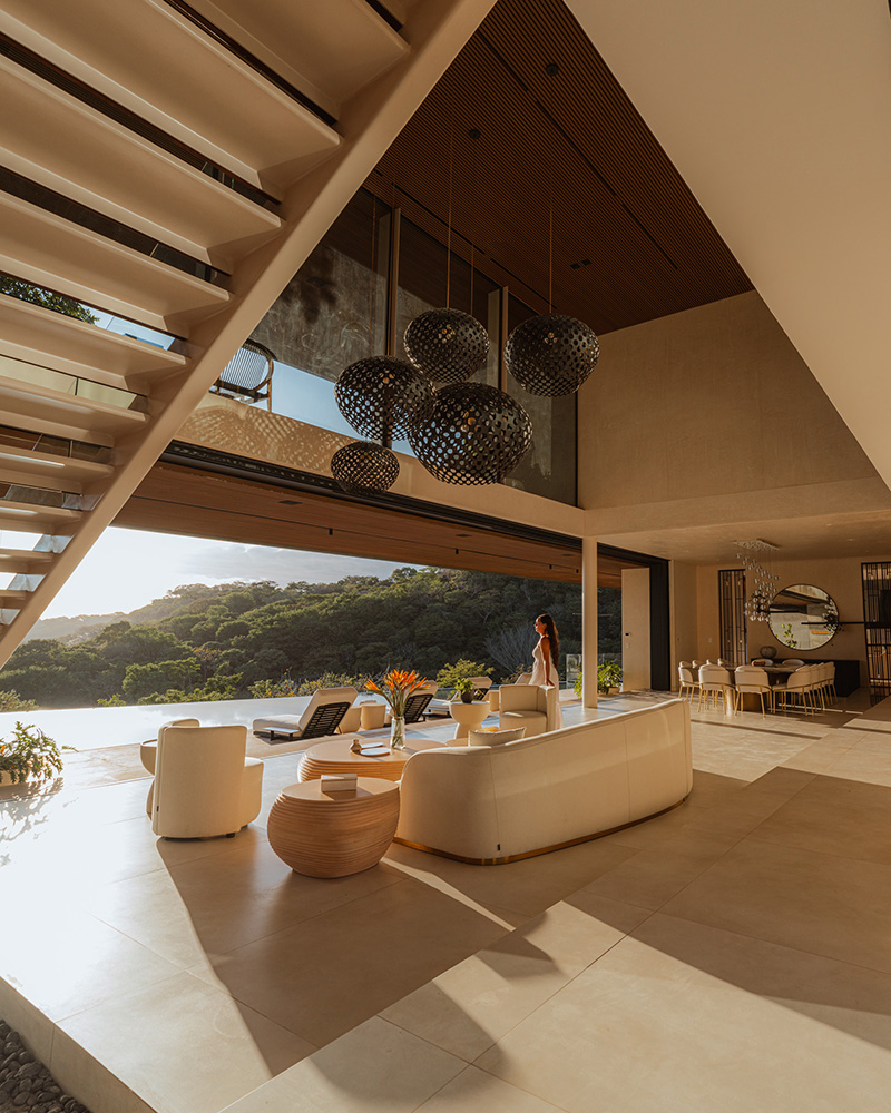 cantilevered planes of QBO3 arquitectos' casa yume frame tropical views in costa rica