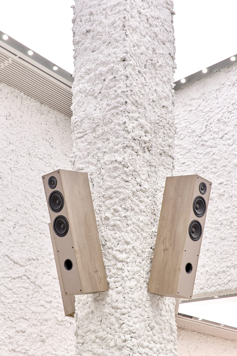 Bershka reinvents its Flagship Ibiza store, a radical sensory -driven space for GEN Z 12