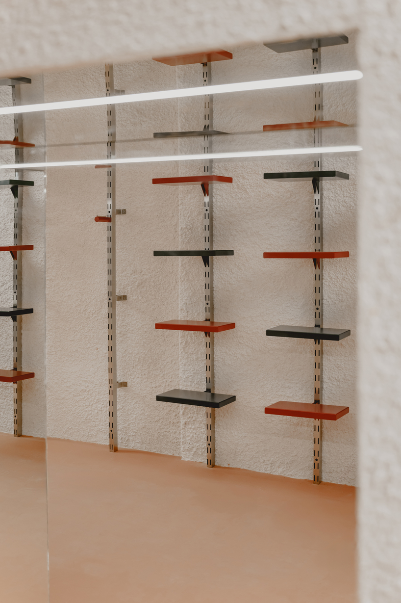 modular steel display systems outline el departamento's sportswear store in barcelona