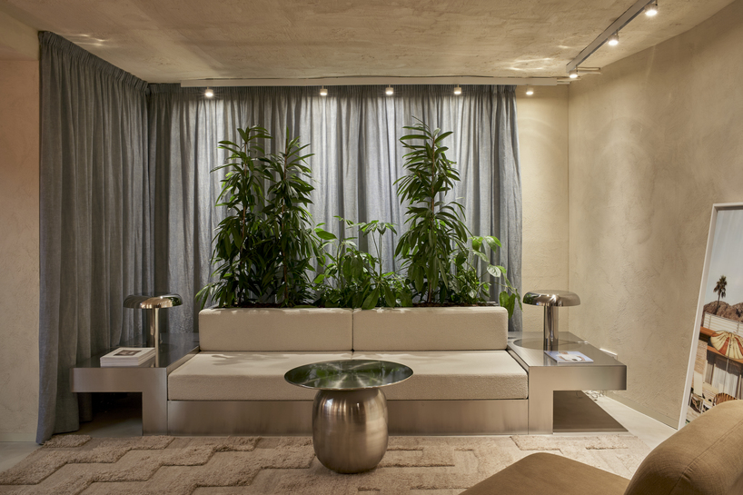 el Departmentamento diseñó la nueva tienda insignia de Hoffs Velázquez, inspirada en los desaparecidos Campos Elíseos número 4 de Madrid