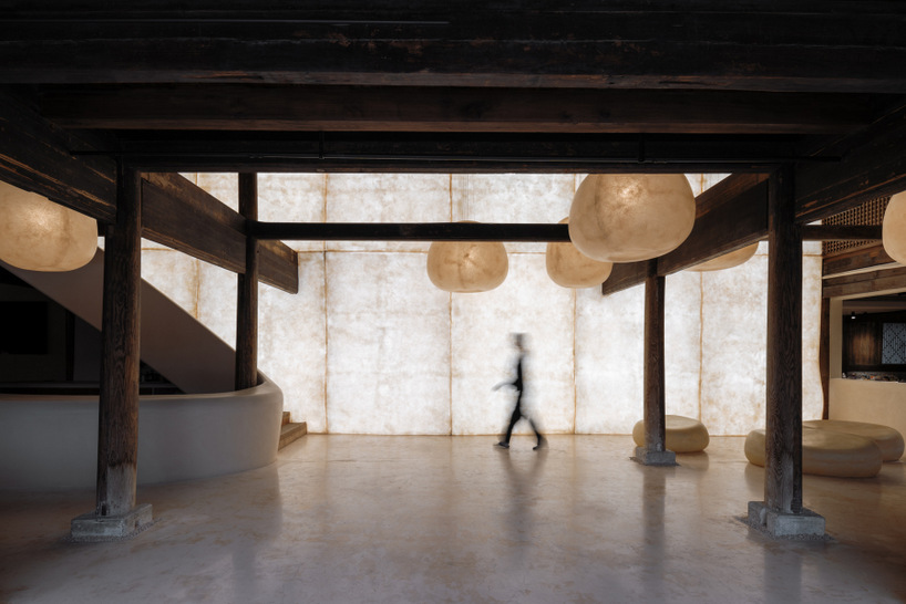 tai silk courtyard the symbiosis of heritage art and renovated traditional spaces 5