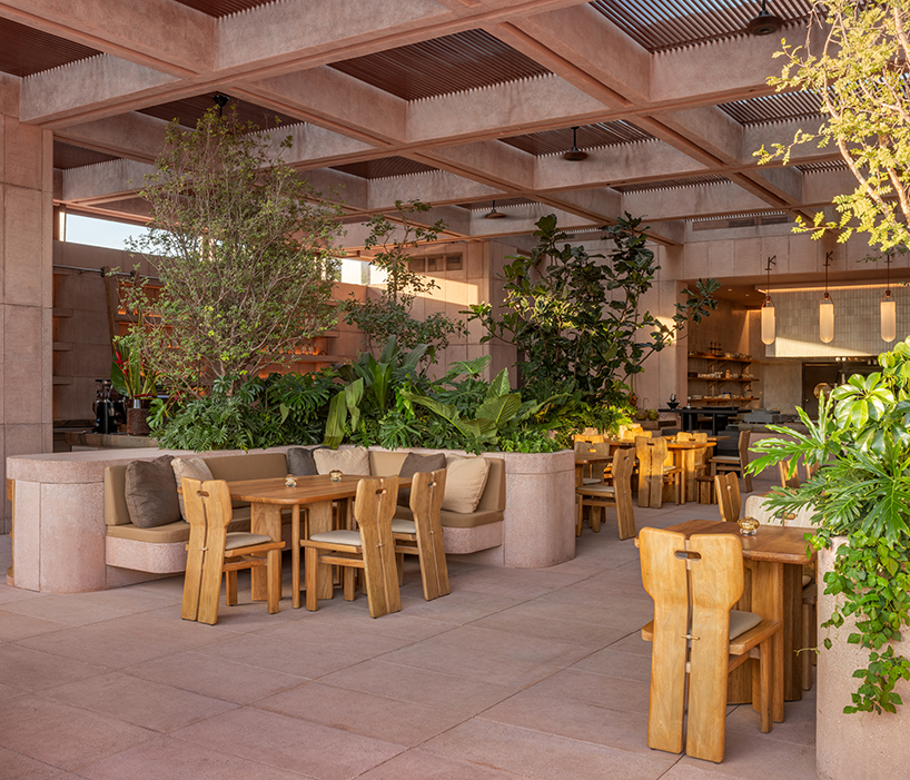 ignacio urquiza and ana paula de alba set sand-toned monolithic restaurant on mexico’s coast