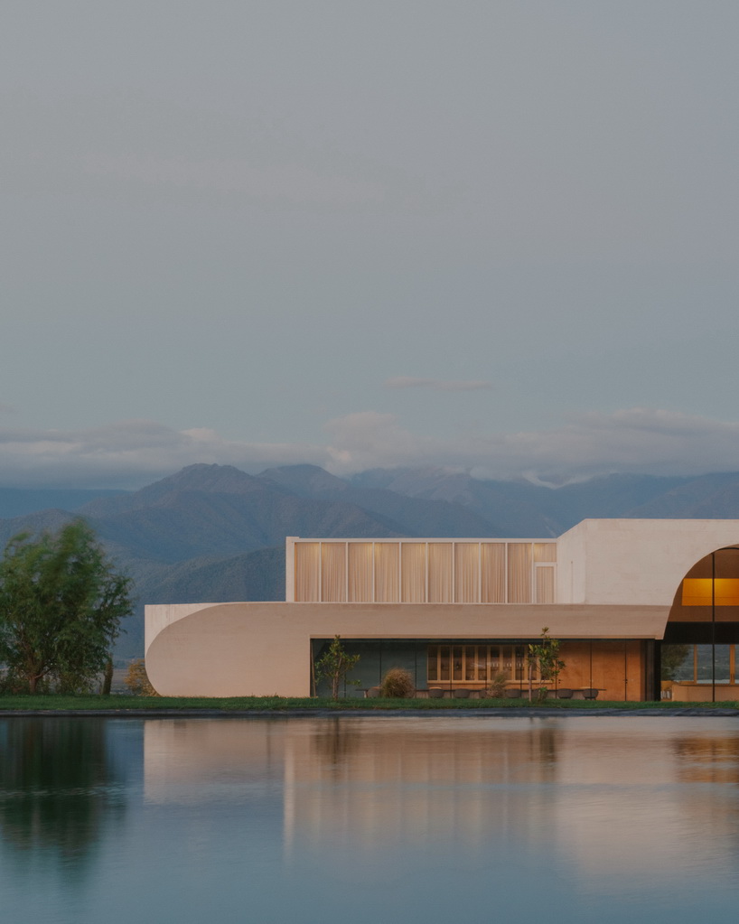 arches and voids carve winery&rsquo;s monolithic white facade in georgia