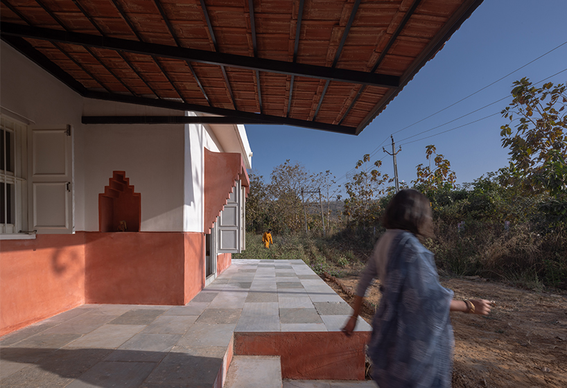 Los sistemas de vivienda elástica climática reconsideran la carcasa rural con lógica de material y modularidad 2