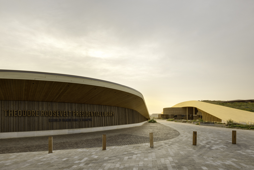 studio loutsis integrates timber wayfinding into snøhetta’s theodore roosevelt library - 1