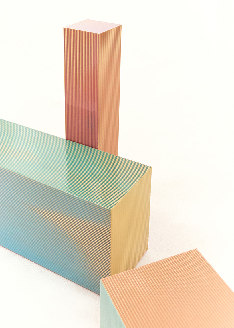yoonmo koo transports monochrome, tactile arts of dansaekhwa into furniture realm