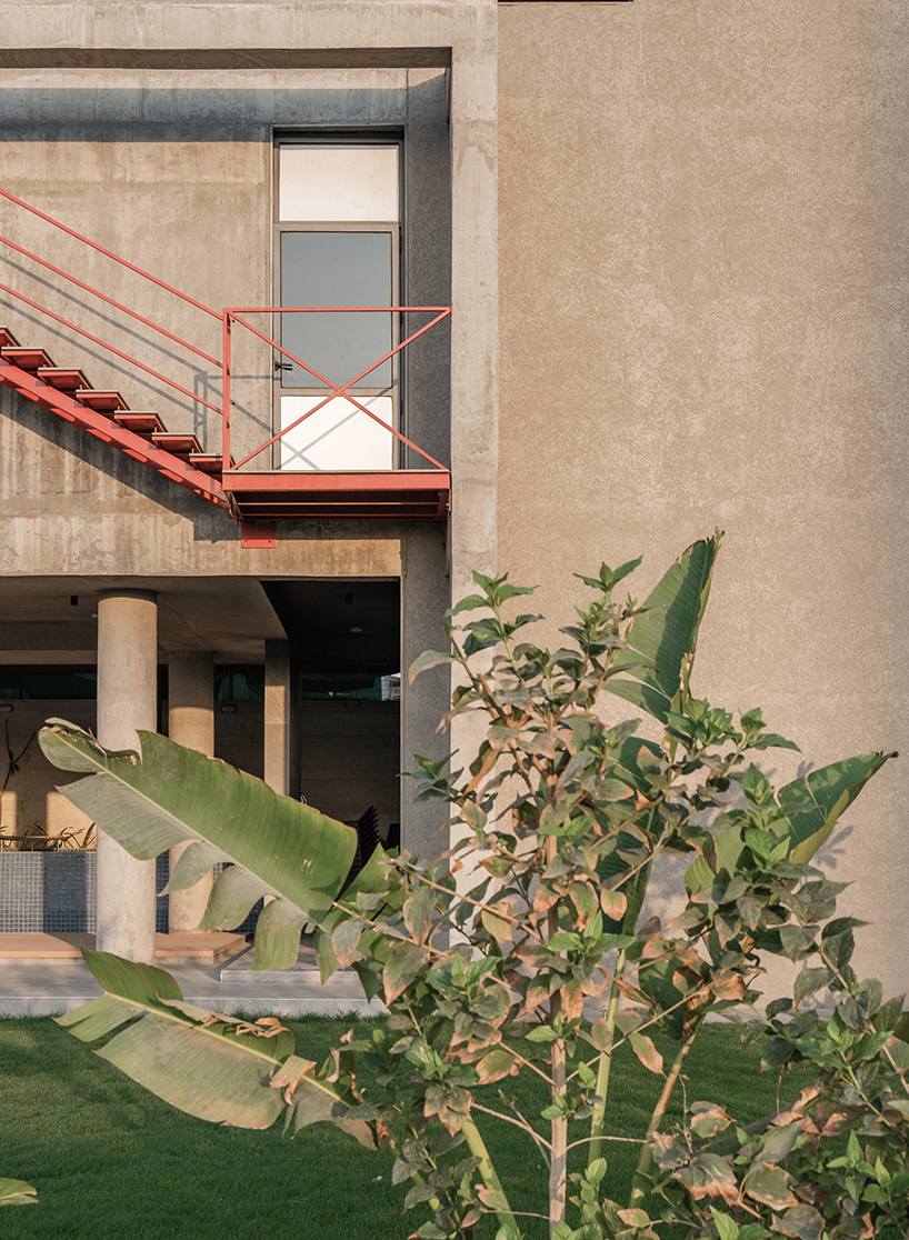 the concrete shell 4