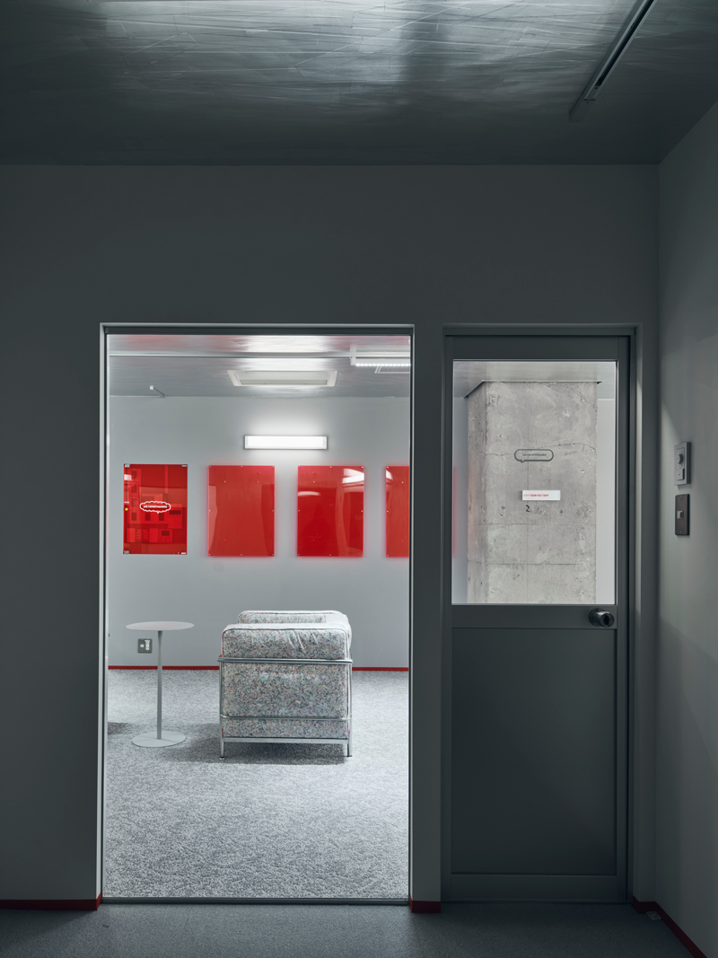 reflective aluminum evokes dynamic motion effects within manga studio in tokyo