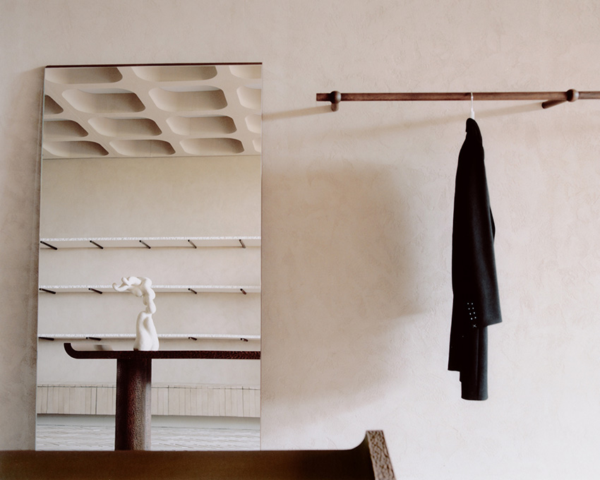 zimmer studio explores contrasting material aesthetics in es_more's palma dual retail space