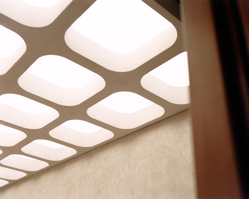 zimmer studio explores contrasting material aesthetics in es_more's palma dual retail space