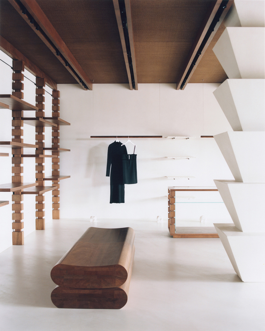 zimmer studio explores contrasting material aesthetics in es_more's palma dual retail space