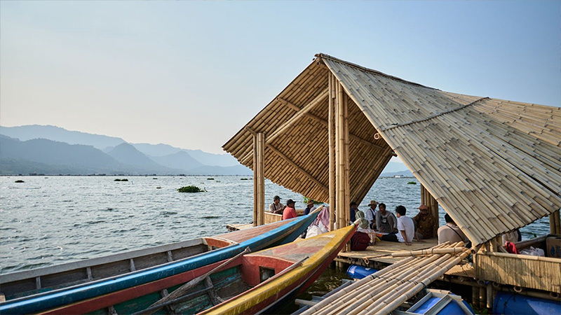 holcim foundation and rumama re-adapt bamboo buoyant architecture in indonesia