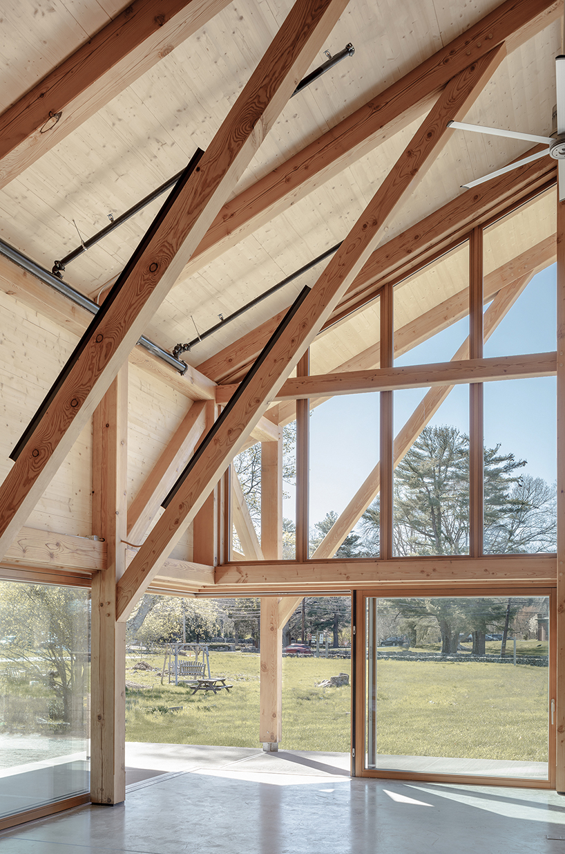 net zero timber farmstand powers local food in weston massachusetts 4