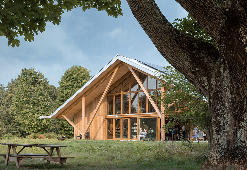 net zero timber farmstand powers local food in weston massachusetts 5