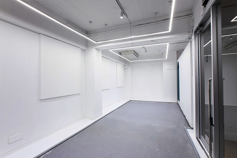 naoshi kondo studio crafts a versatile sliding office space in kyoto