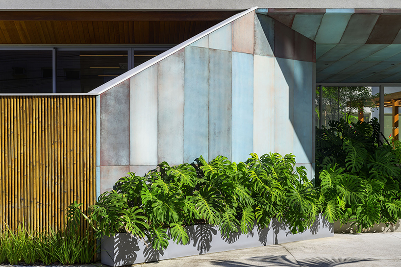 perkins&will pairs bamboo with green-toned corten steel for living block&rsquo;s facade in brazil - 2