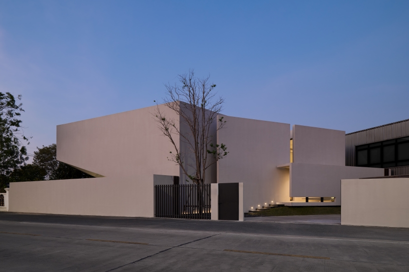 tattoo atelier and residence merge within angular casa T sculpted by SSAA in bangkok