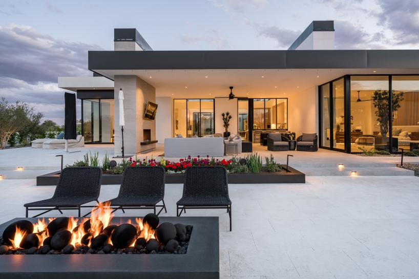 Ty Harrison prioritizes an inner outdoor transition without problems in this modern house in Arizona 12