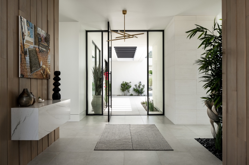 Ty Harrison prioritizes an inner outdoor transition without problems in this modern house in Arizona 3