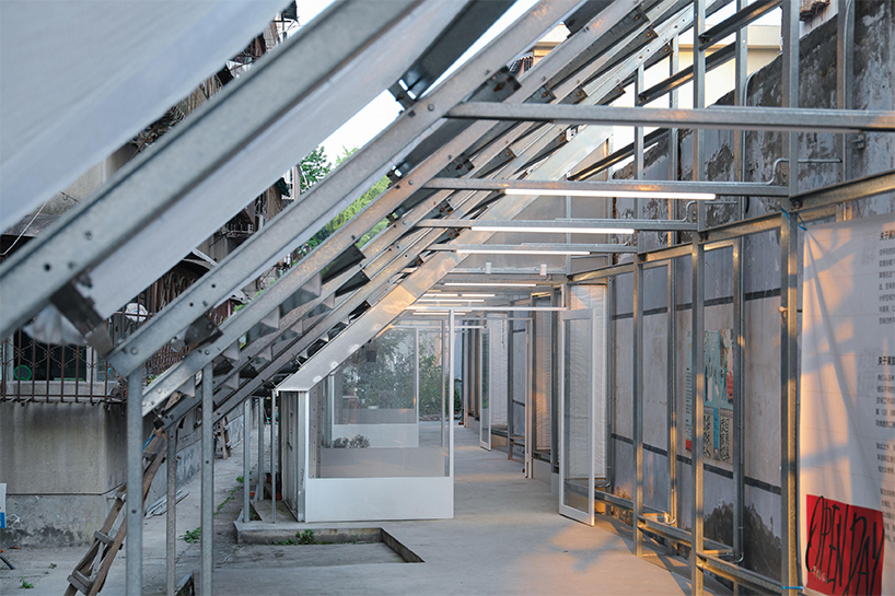 YIIIE turns abandoned bicycle shed into community recycling space in china