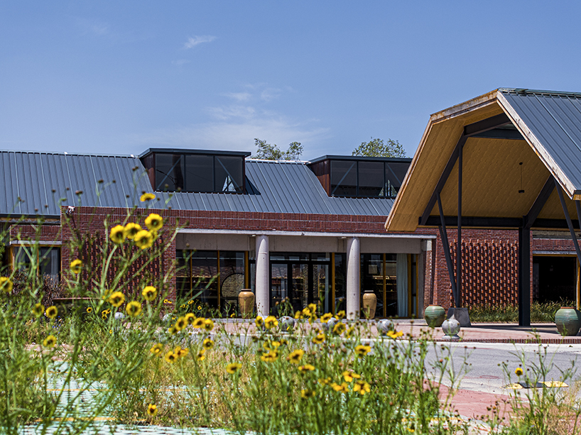 traditional cellular geographic patterns inform li guifen rural complex's layout in china