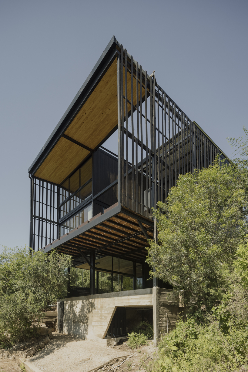 pablo senmartin's casa solar utilizes nature for climate self-regulation amid argentina ravine