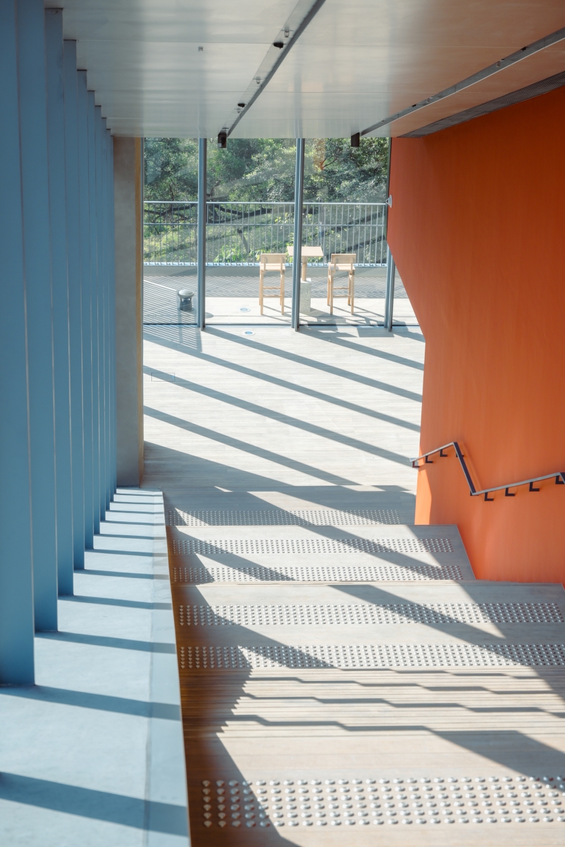 cantilevered concrete mass by rocco design expands cuhk art museum in hong kong