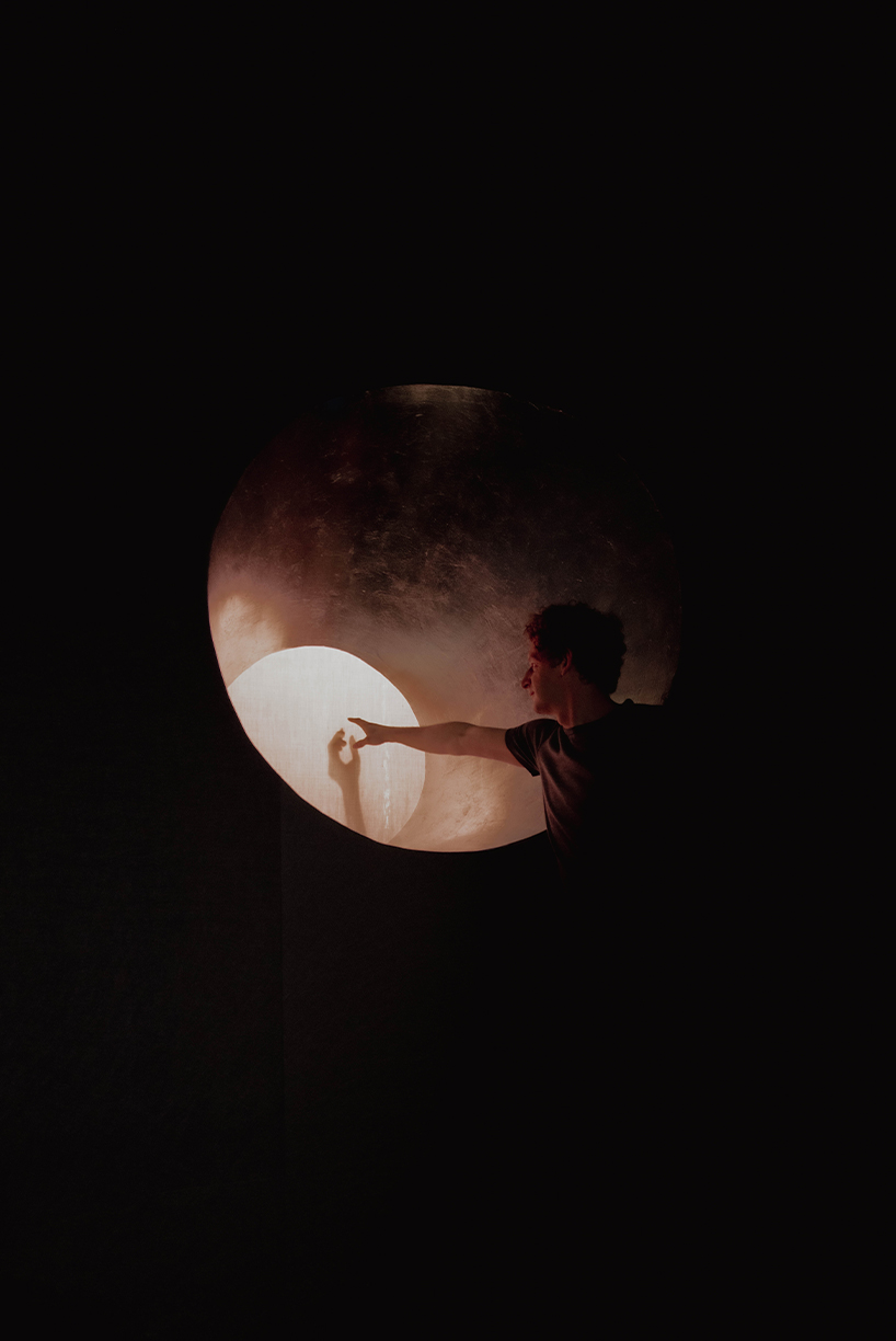 light and sound transform tubular office into an immersive relax room - 8