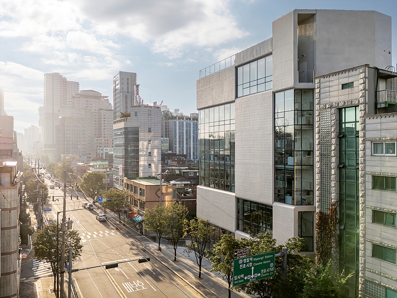 concrete and glass interplay upon kn global seoul headquarters' facade by zaira