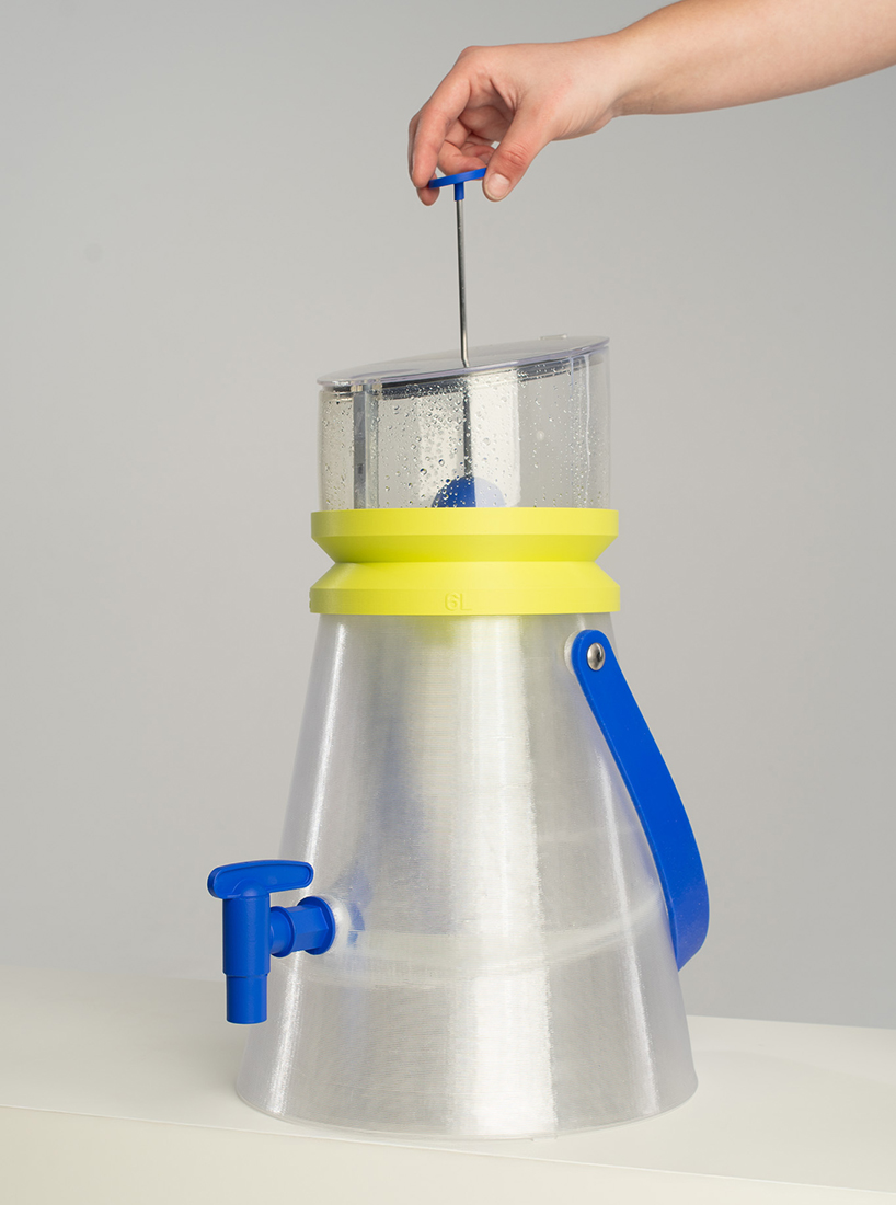 mobile 3D printed device extracts drinking water directly from air