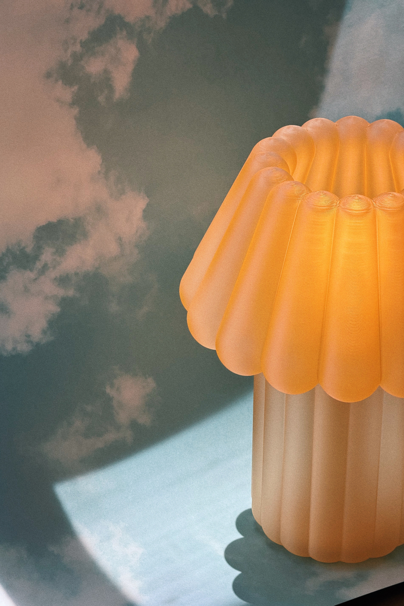 jello lamp freezes the soft wobble of gelatin desserts into 3D printed sculptural table light - 6