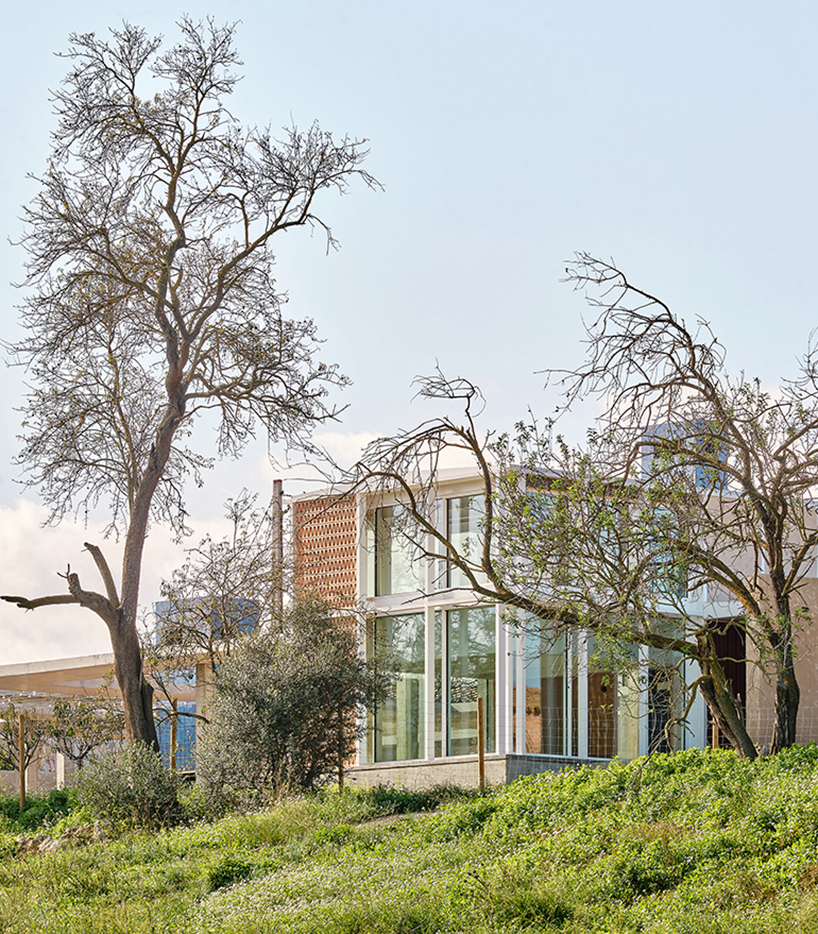 La arquitectura del patio中庭の建築 La arquitectura del patio中庭の建築 La arquitectura del