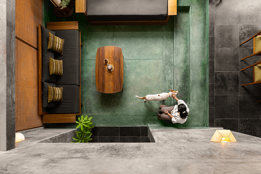 warmth and tactility of earth wrap bayhauz and dustudio's duo of houses in india