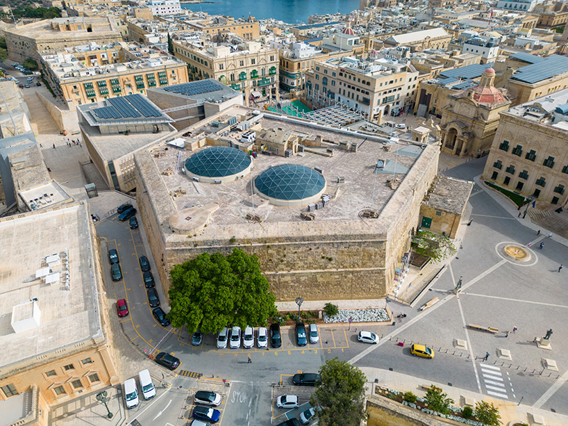 AHA objects reinterprets the chairs by eugène ionesco staged at spazju kreattiv in malta