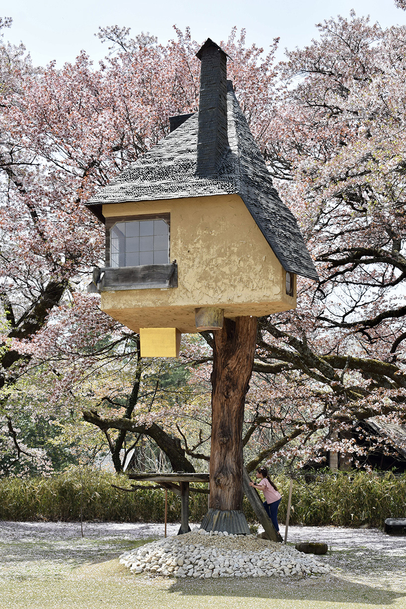 Marco Capitanio captures the curious flying tea houses of Terunobu Fujimori from Japan
