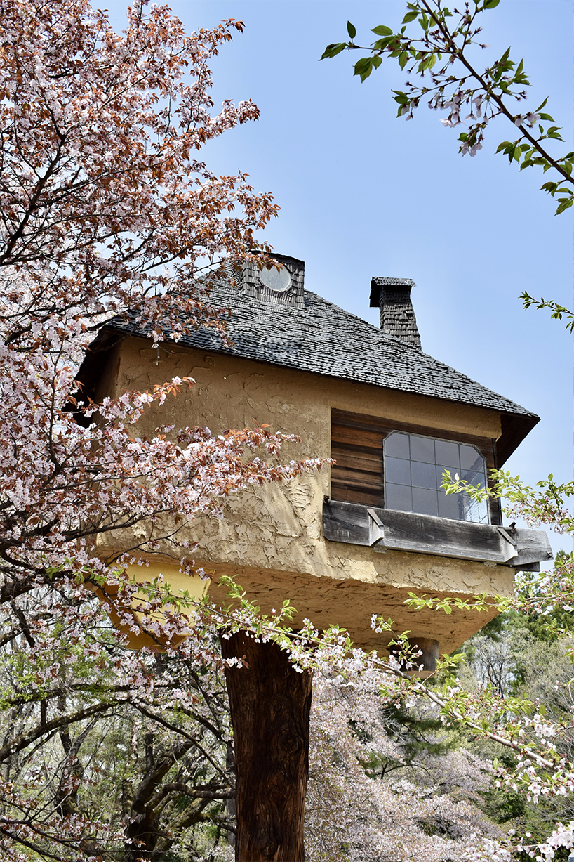 Marco Capitanio captures the curious flying tea houses of Terunobu Fujimori from Japan