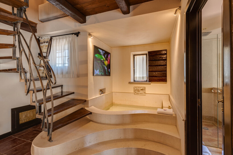 italian painter&rsquo;s works transform il bottaccio luxury hotel into integrated living gallery