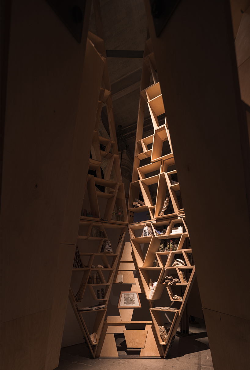 lattice installation unfolds spatial archive of acapulco's urban history at venice biennale