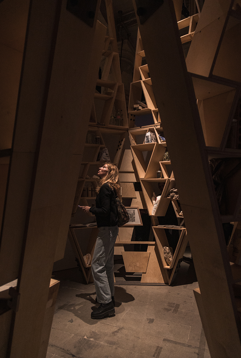 lattice installation unfolds spatial archive of acapulco's urban history at venice biennale