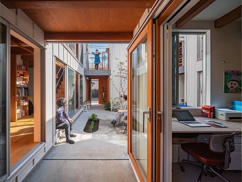 four interconnected volumes enclose courtyard family house in tokyo by takeshi hosaka