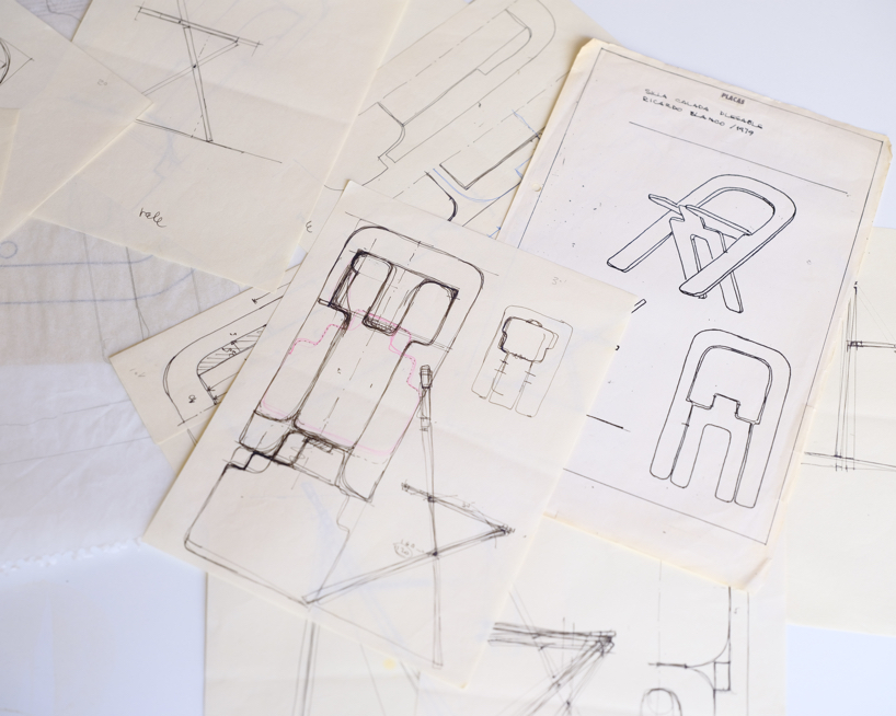 holder objects reintroduces iconic argentinian plaka chair by ricardo blanco