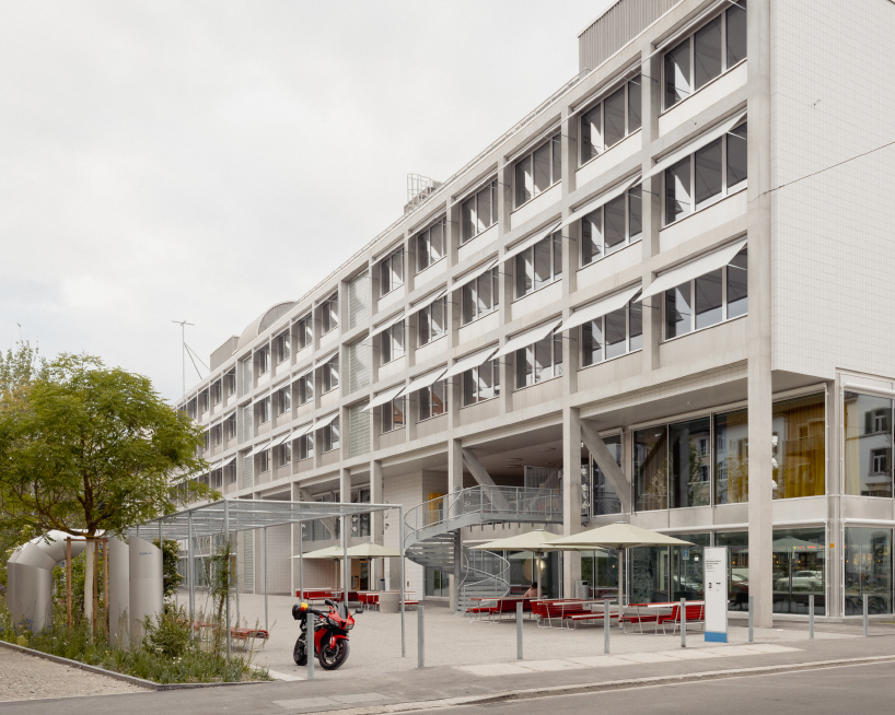 High concrete framework forms the professional school for zurich construction transactions