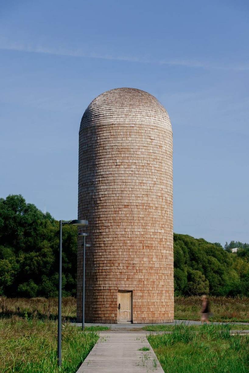 gora architects turns cow pasture into student art park in rural russia