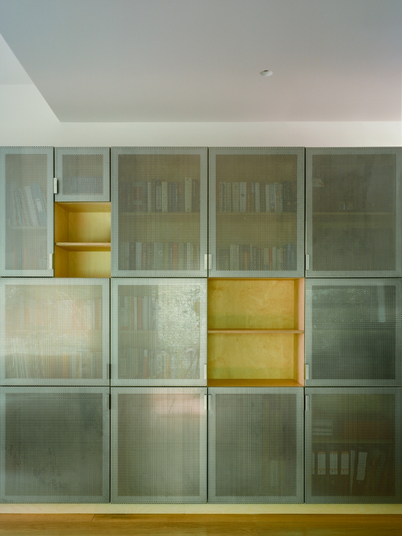 neiheiser argyros&rsquo; london pavilion combines storage cabinet and garden canopy in one - 9