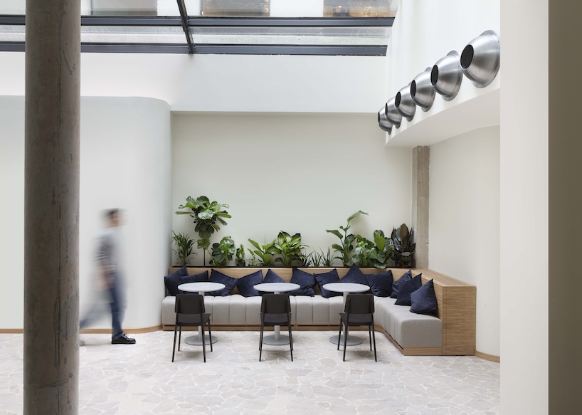 studio vincent eschalier reinterprets a mixed use building on the grands boulevards 4