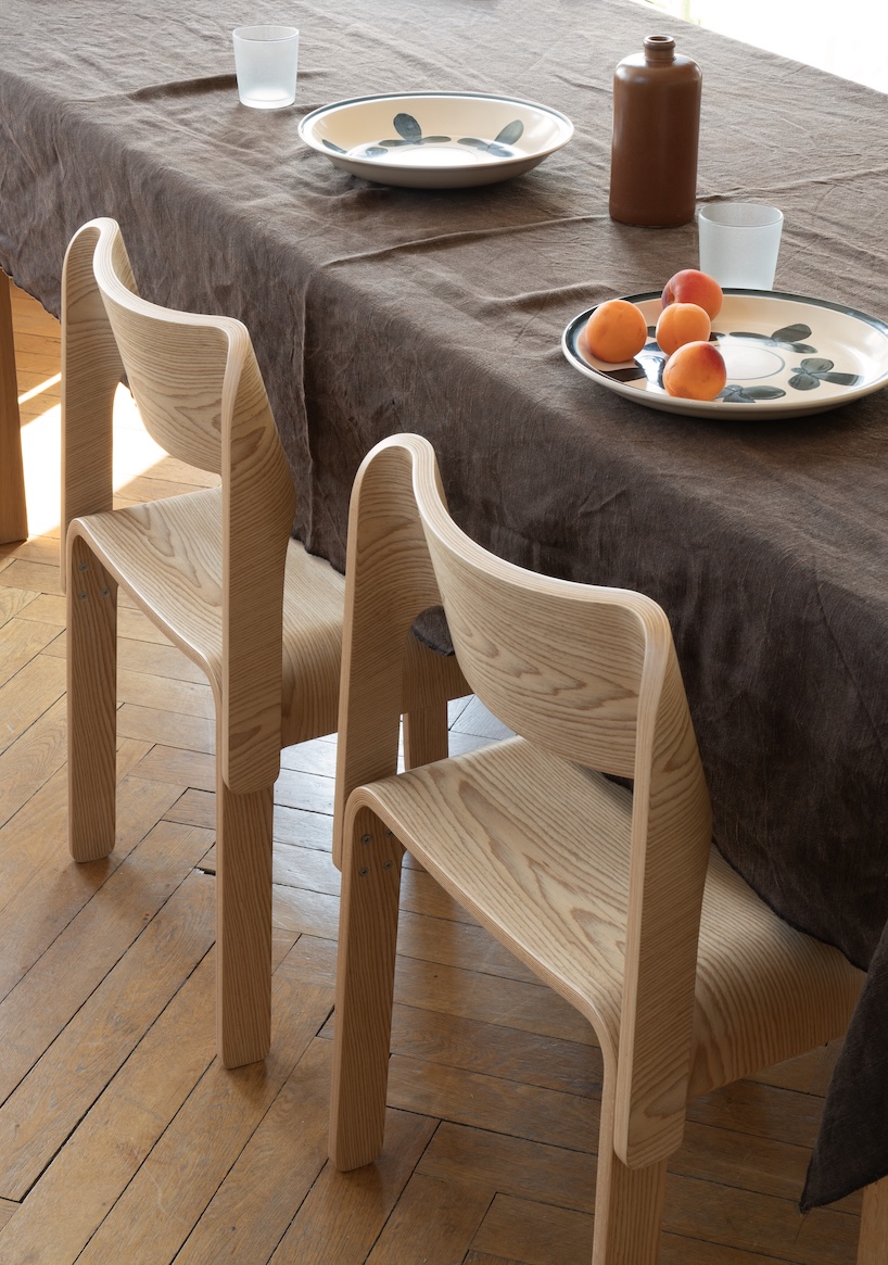 moulded birch plywood bends and curves to shape wave dining chair