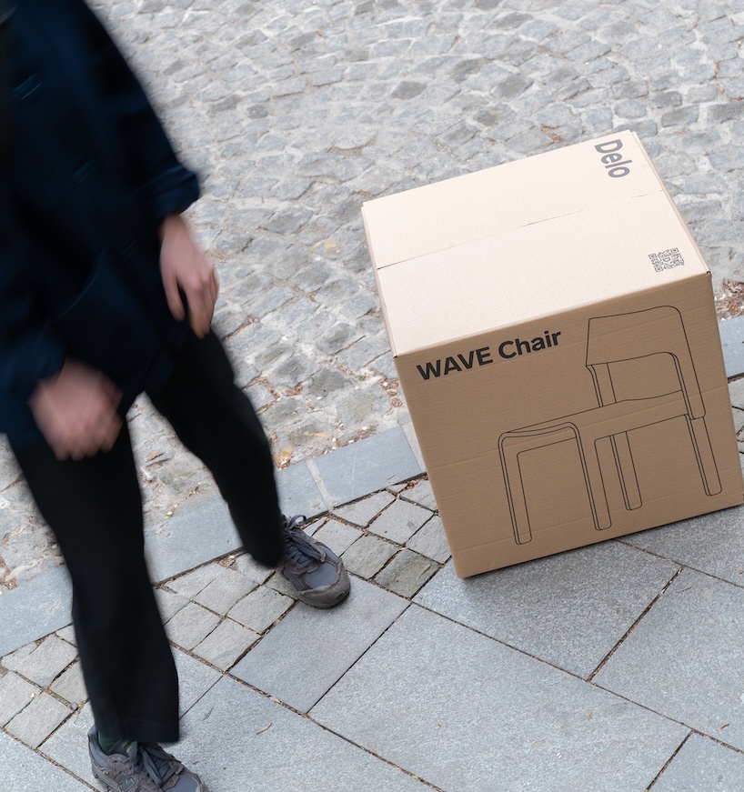 moulded birch plywood bends and curves to shape wave dining chair