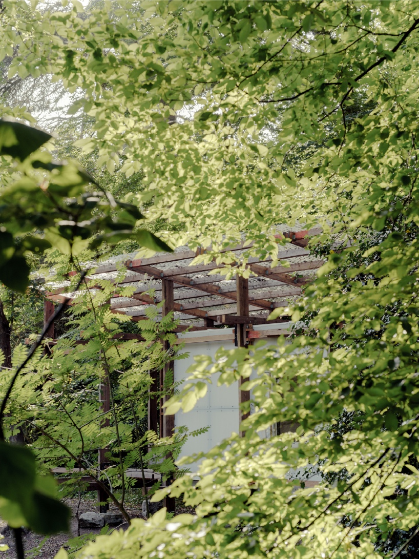 salvaged materials compose studio-method's new hub for art and ecology in dutch forest