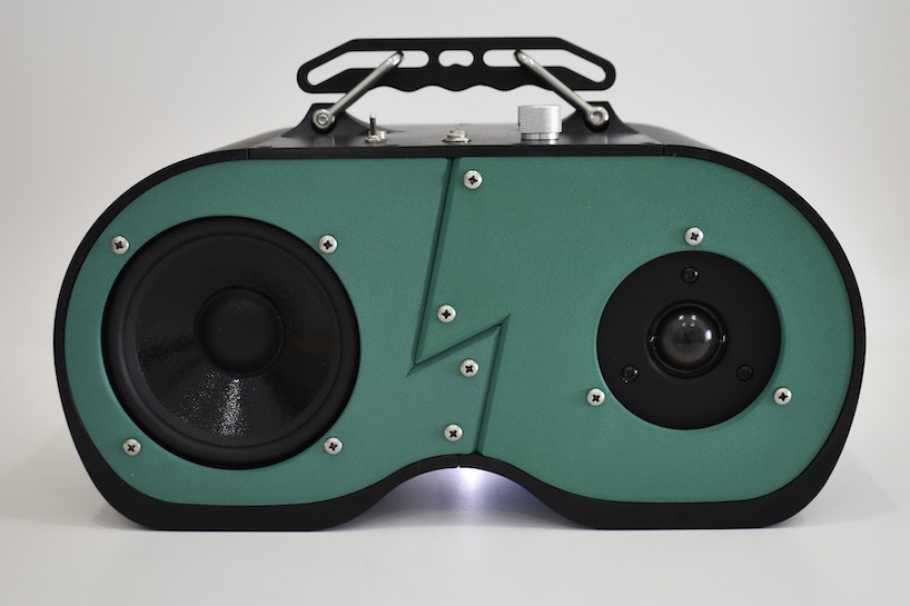 modular 3D printed bluetooth speaker allows for personalized color and pattern variations