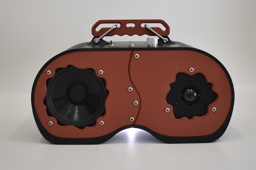 modular 3D printed bluetooth speaker allows for personalized color and pattern variations